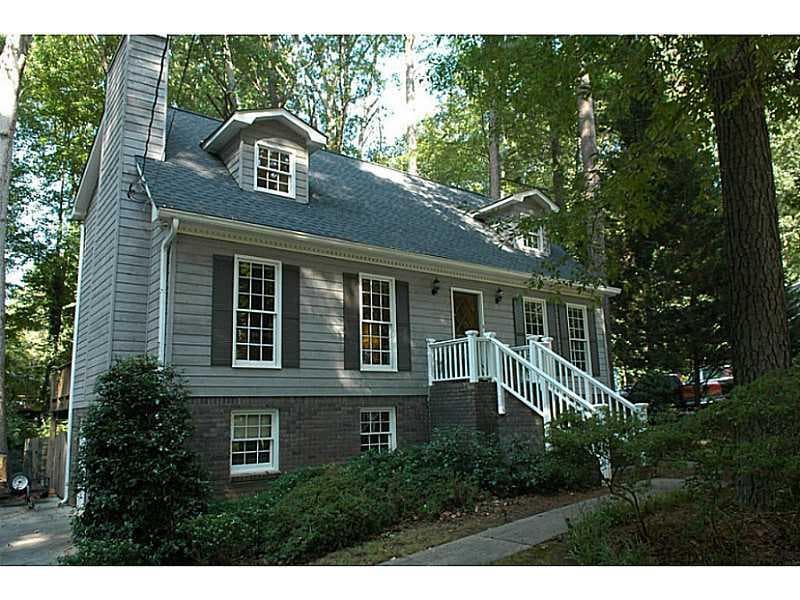 3 bedroom, 1,820 sq ft single family residence sold at 2551 Hidden Hills Drive, Marietta, GA 30066