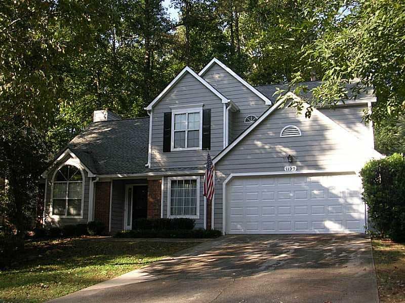 3 bedroom single family residence sold at 1195 Taylor Oaks Drive, Roswell, GA 30076