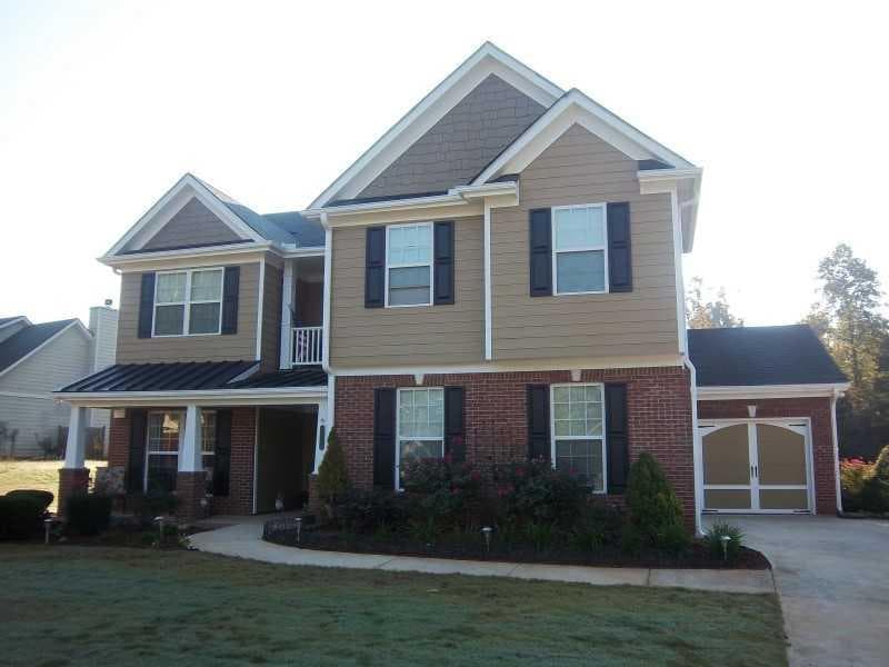 4 bedroom, 2,456 sq ft single family residence sold at 1012 Vinings Lane, Winder, GA 30680
