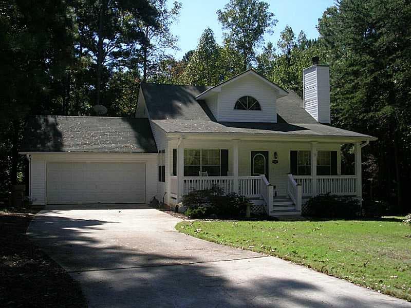 3 bedroom single family residence sold at 9402 Ponderosa Trail, Gainesville, GA 30506