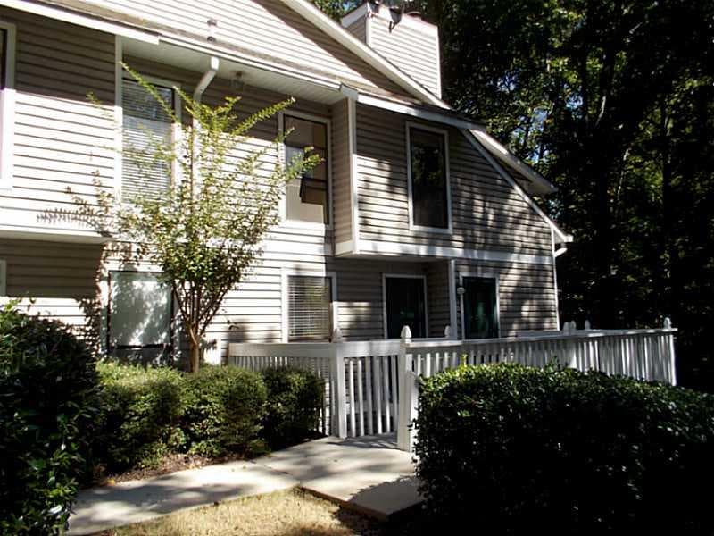 2 bedroom, 1,049 sq ft condominium sold at 514 Wynnes Ridge Circle 514, Marietta, GA 30067