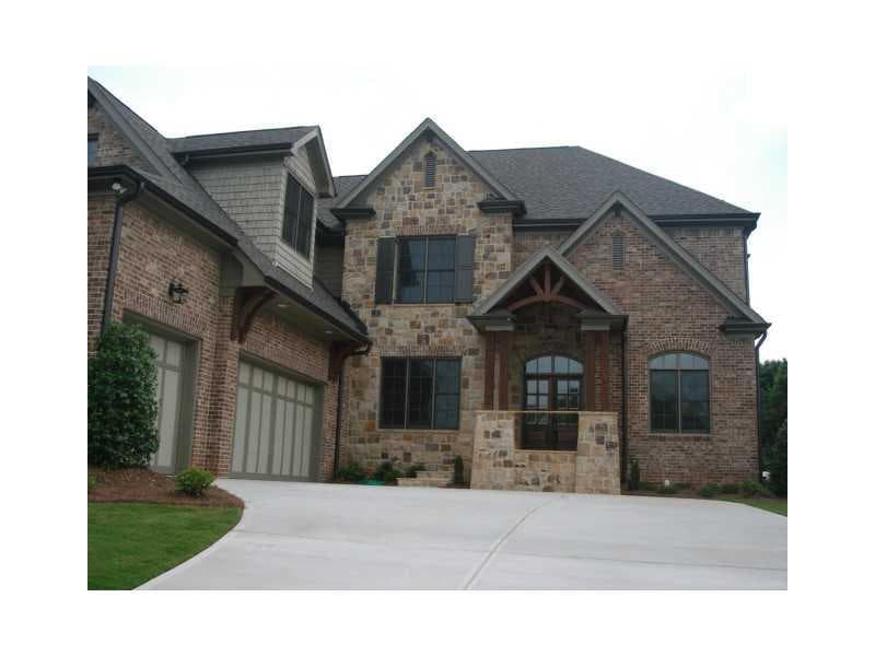 5 bedroom, 4,206 sq ft single family residence sold at 3951 Hazelhurst Lake Drive, Marietta, GA 30066