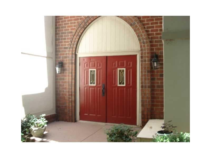 3 bedroom, 1,469 sq ft condominium sold at 6851 ROSWELL Road M12, Sandy Springs, GA 30328