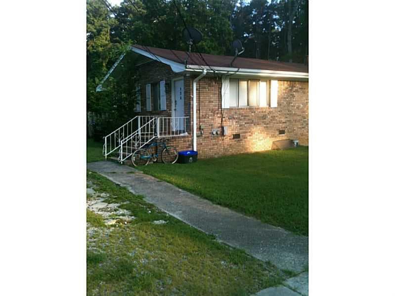 duplex sold at 124 Malone Street, Fairburn, GA 30213