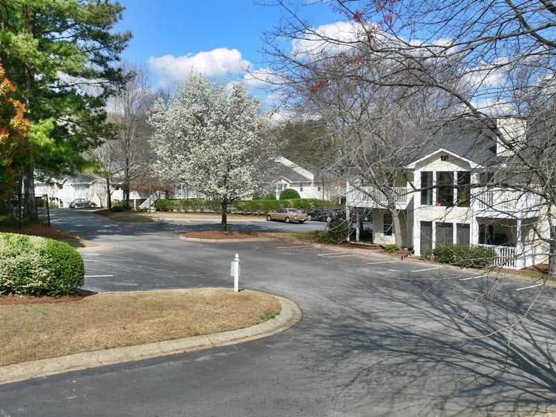 1905 Augusta Drive 1905, Marietta, GA 30067 — most recent listing photo