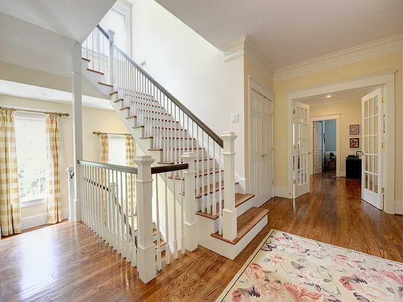 5 bedroom, 3,683 sq ft single family residence sold at 2687 Birchwood Drive, Atlanta, GA 30305