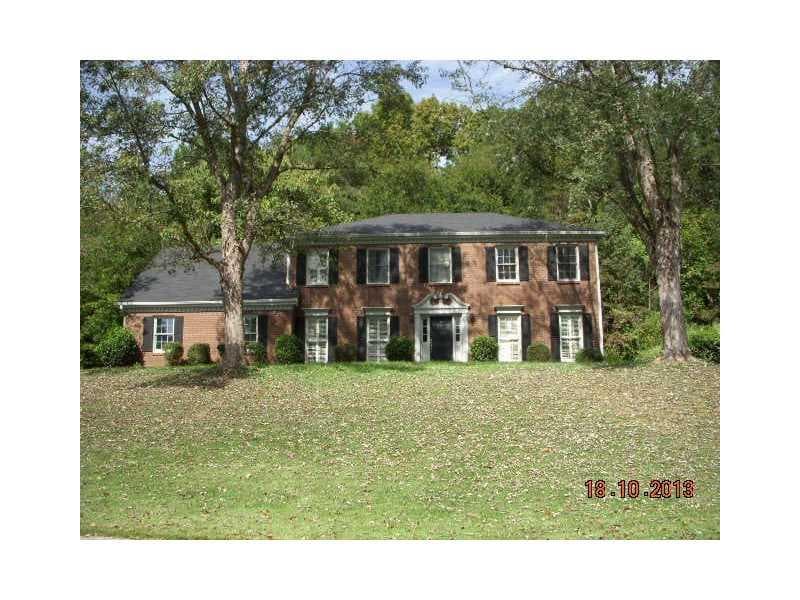 1735 Ridgefield Drive, Roswell, GA 30075 — most recent listing photo