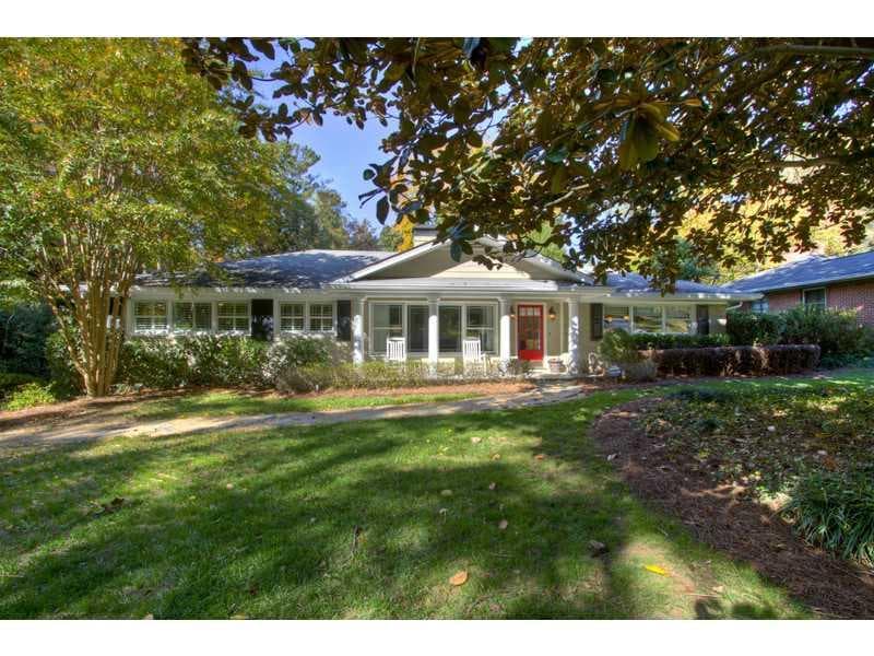3 bedroom single family residence sold at 4196 N Stratford Road, Atlanta, GA 30342