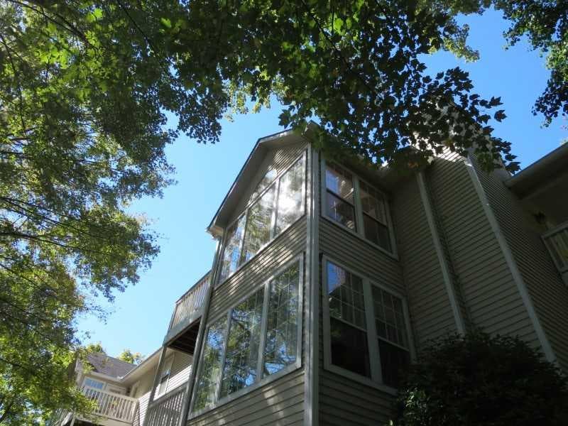 2 bedroom, 1,100 sq ft condominium sold at 704 GETTYSBURG Place 704, Atlanta, GA 30350