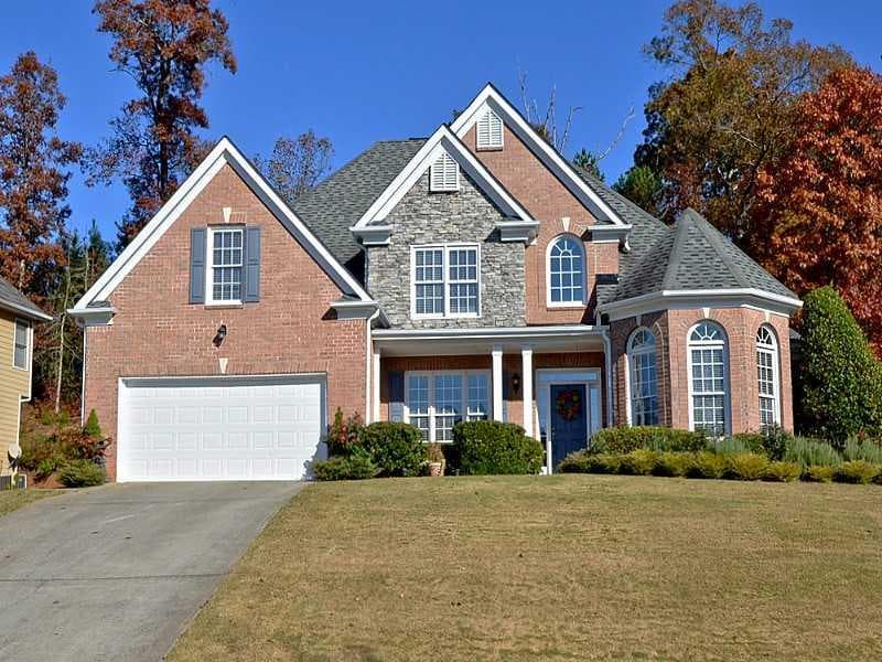 4 bedroom, 2,855 sq ft single family residence sold at 3673 Lake Edge Drive, Suwanee, GA 30024