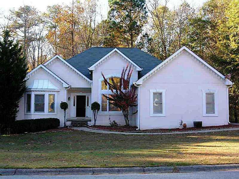 3 bedroom single family residence sold at 2350 Friars Gate Drive, Lawrenceville, GA 30043