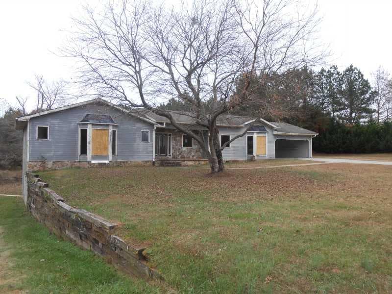 4013 PARKS Road, Flowery Branch, GA 30542 — most recent listing photo