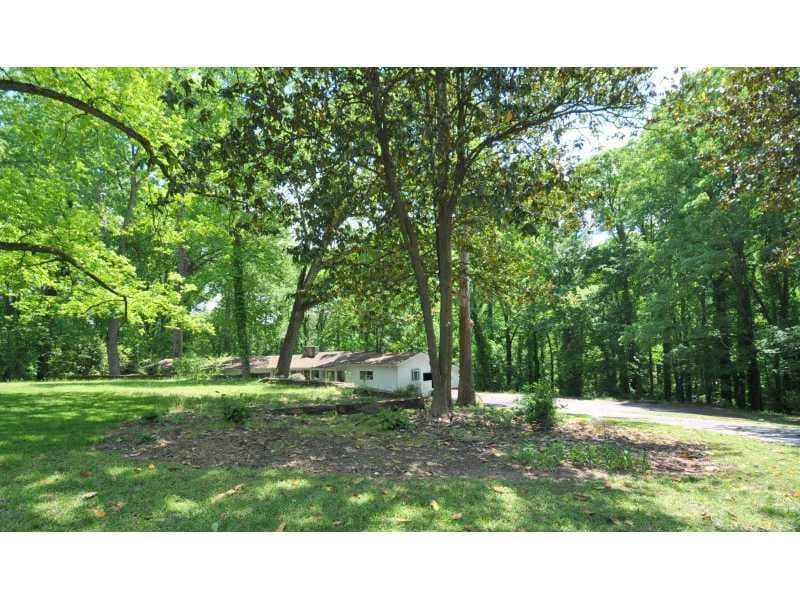 5 bedroom, 2,847 sq ft single family residence sold at 1519 Paran Glen Road, Atlanta, GA 30327
