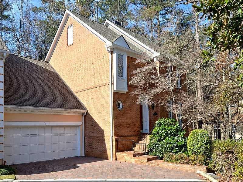 4 bedroom, 2,066 sq ft townhouse sold at 1042 Huntcliff 1042, Atlanta, GA 30350