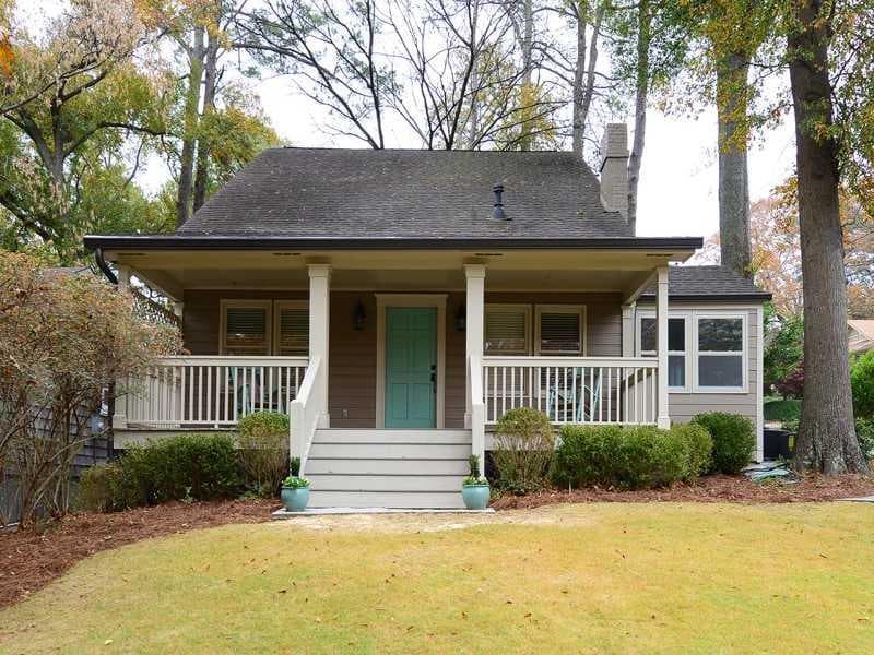3 bedroom single family residence sold at 2359 Glenwood Drive, Atlanta, GA 30305