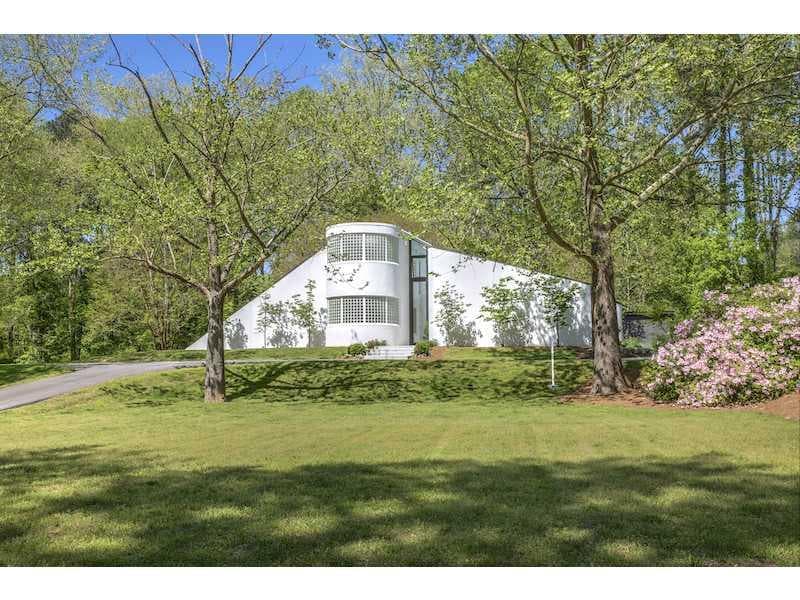 4934 Peachtree Dunwoody Road, Sandy Springs, GA 30342 — most recent listing photo