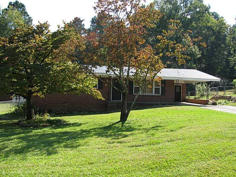 3 bedroom single family residence sold at 126 Jones Avenue, Calhoun, GA 30701