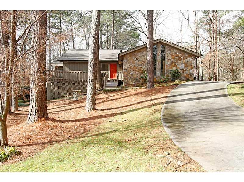 2773 Spalding Drive, Sandy Springs, GA 30350 — most recent listing photo