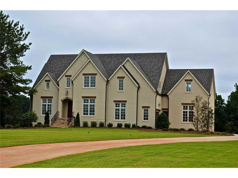 5 bedroom, 4,601 sq ft single family residence sold at 605 Wentworth Court, Fayetteville, GA 30215