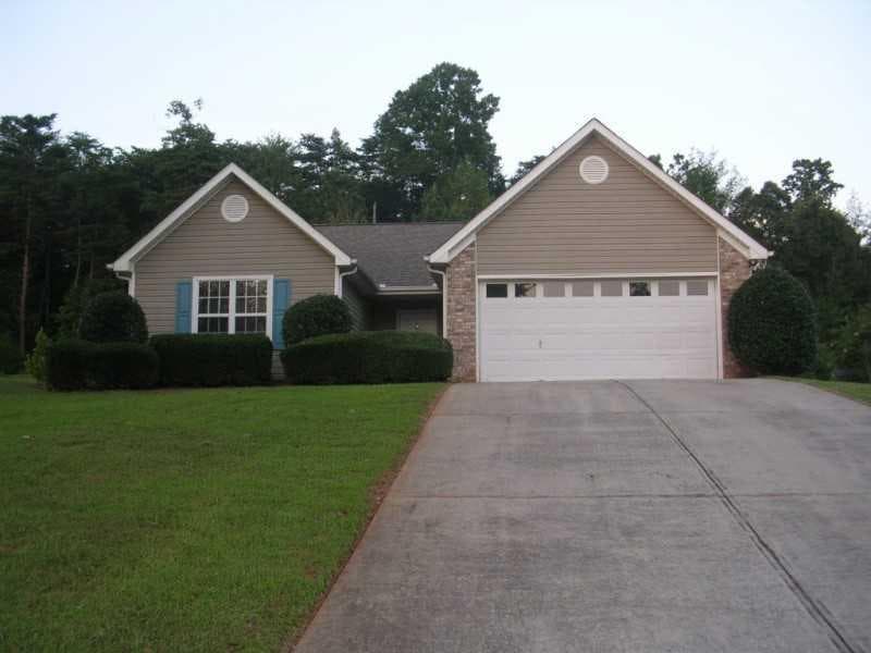 6241 S Port Drive, Flowery Branch, GA 30542 — most recent listing photo