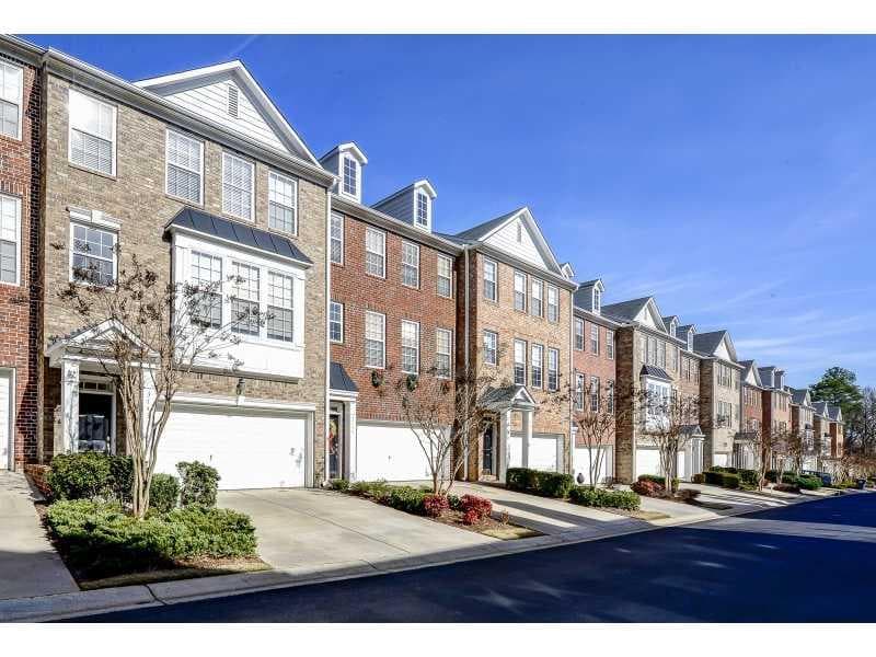 3 bedroom, 2,580 sq ft condominium sold at 3743 Chattahoochee Summit Drive 3743, Atlanta, GA 30339