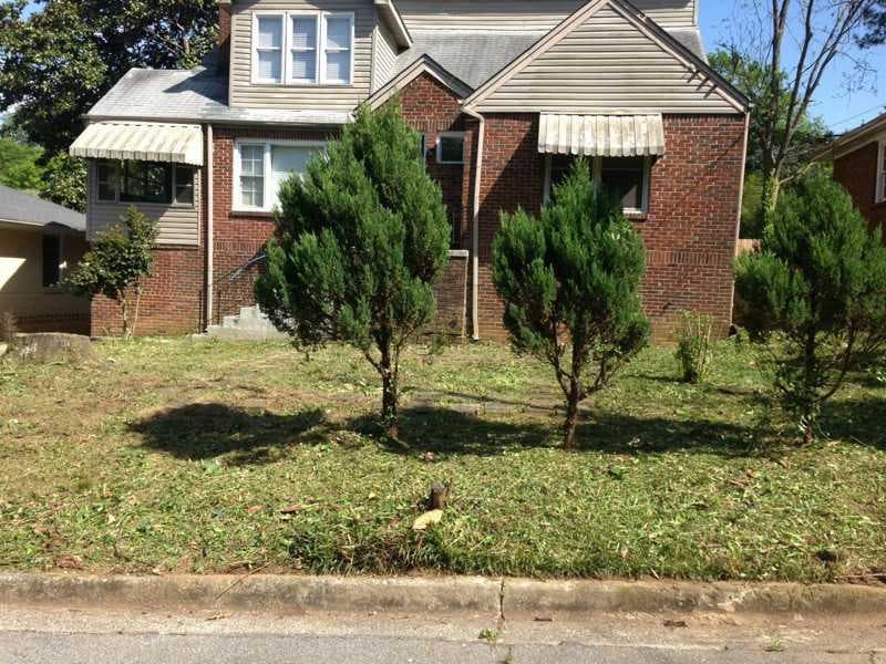 4 bedroom, 1,949 sq ft single family residence sold at 1252 SW Calhoun Terrace, Atlanta, GA 30314