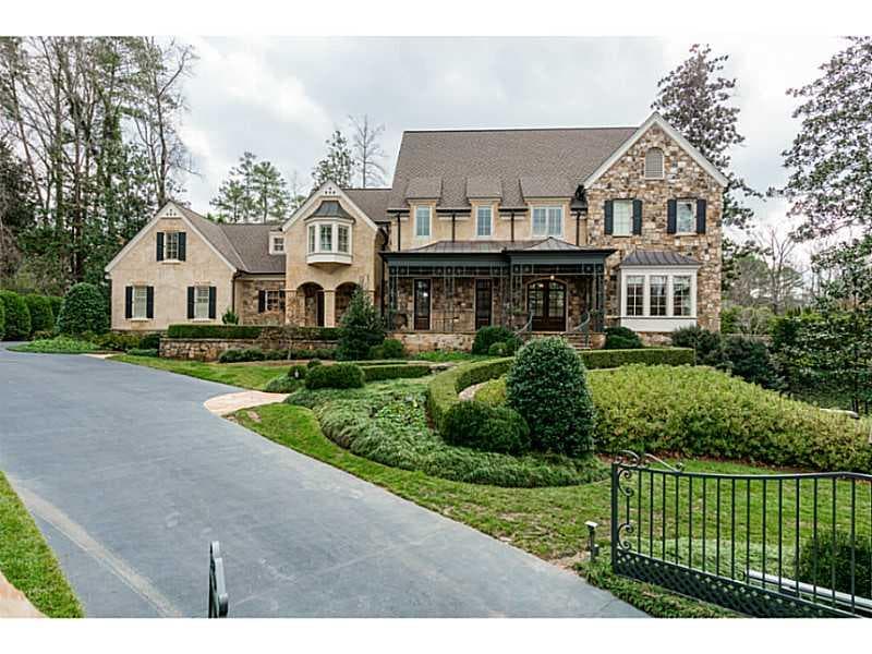 5 bedroom, 8,000 sq ft single family residence sold at 580 Old Cobblestone Drive, Atlanta, GA 30350