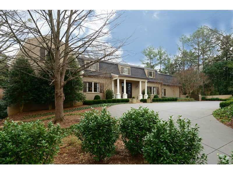 4 bedroom, 6,102 sq ft single family residence sold at 3359 Woodhaven Road, Atlanta, GA 30305