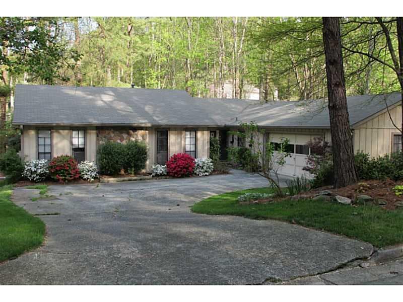 3 bedroom, 1,932 sq ft single family residence sold at 9570 Hillside Drive, Roswell, GA 30076