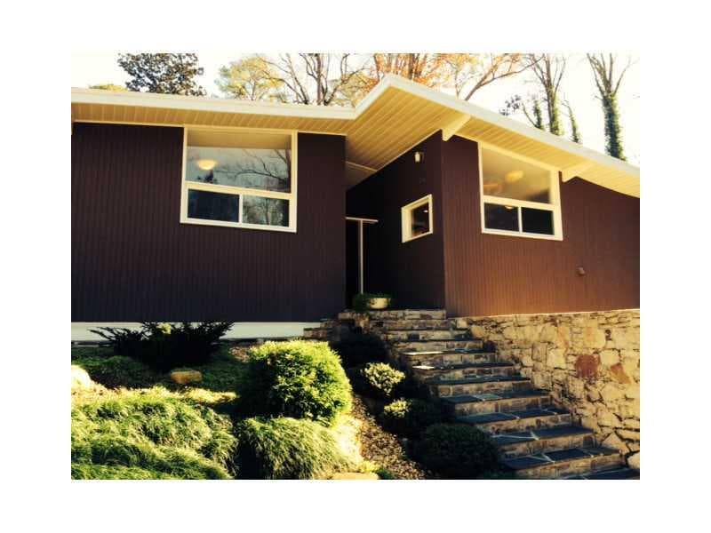 4 bedroom, 2,100 sq ft single family residence sold at 215 Alberta Drive, Atlanta, GA 30305