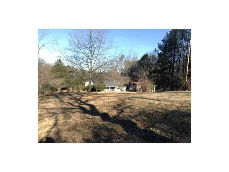3 bedroom, 1,220 sq ft single family residence sold at 812 Lewis Road, Canton, GA 30115