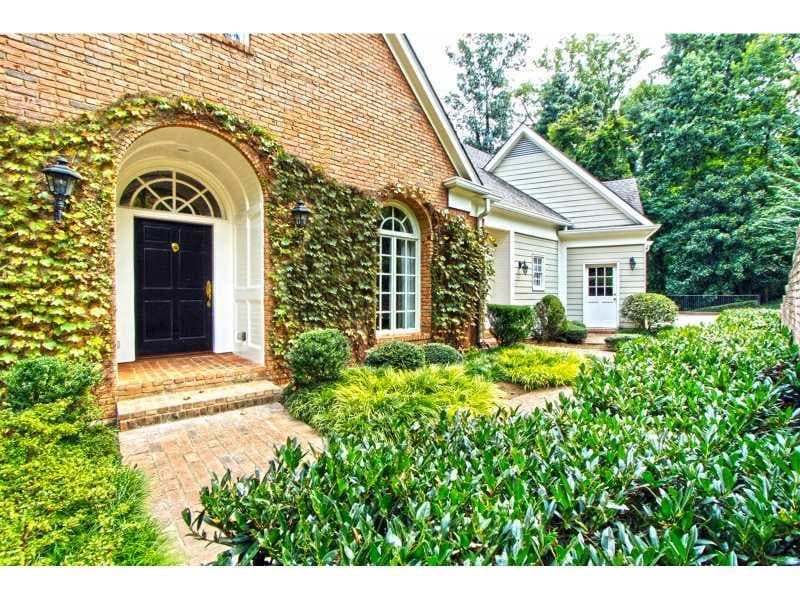 7 bedroom, 7,677 sq ft single family residence sold at 11 West Wesley Ridge, Atlanta, GA 30327