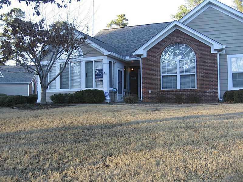 2108 Carefree Circle 2, Marietta, GA 30062 — most recent listing photo
