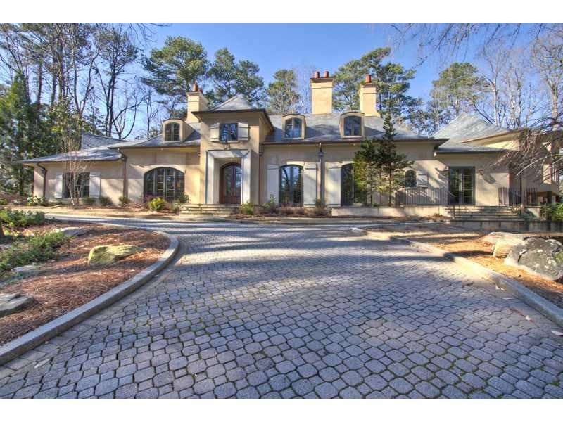 6 bedroom single family residence sold at 3574 Tuxedo Road, Atlanta, GA 30305