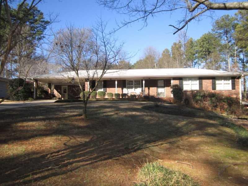 1110 Tuxedo Drive, Roswell, GA 30075 — most recent listing photo
