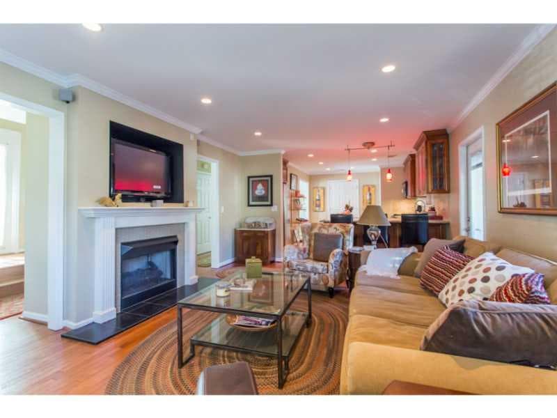 1106 Woodbridge Hollow 1106, Atlanta, GA 30306 — most recent listing photo