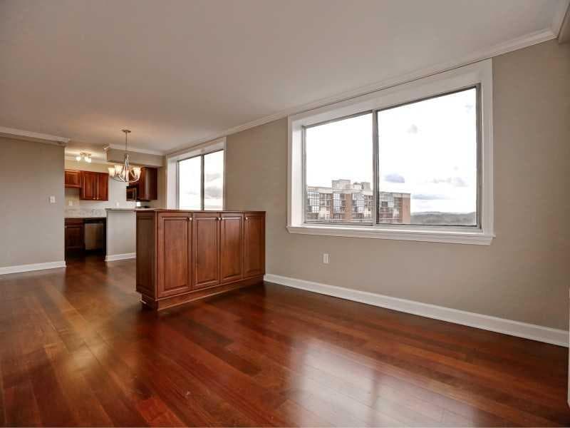 2 bedroom, 1,062 sq ft condominium sold at 2479 Peachtree Road 1216, Atlanta, GA 30305