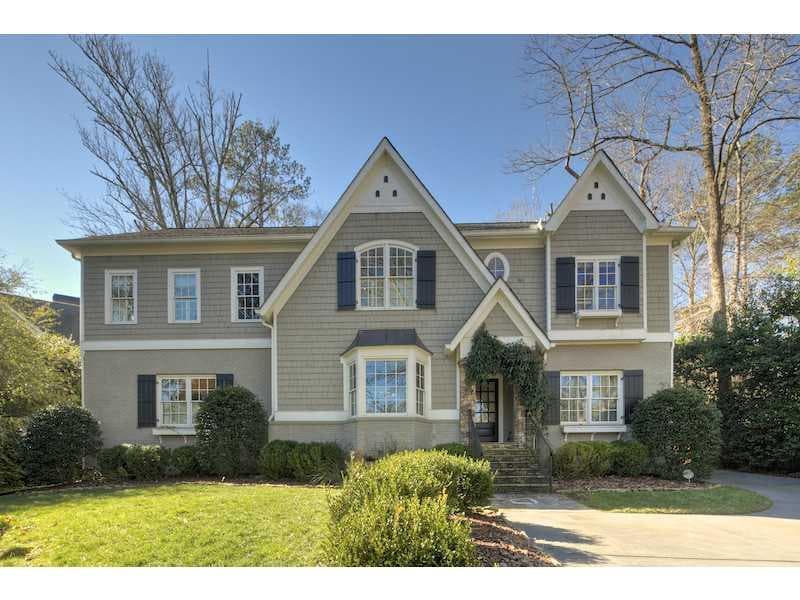 5 bedroom, 4,500 sq ft single family residence sold at 956 Buckingham Circle, Atlanta, GA 30327