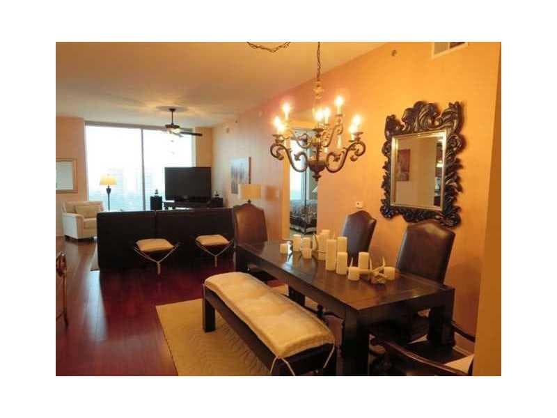 2 bedroom, 1,939 sq ft condominium sold at 2795 Peachtree Road 1004, Atlanta, GA 30305