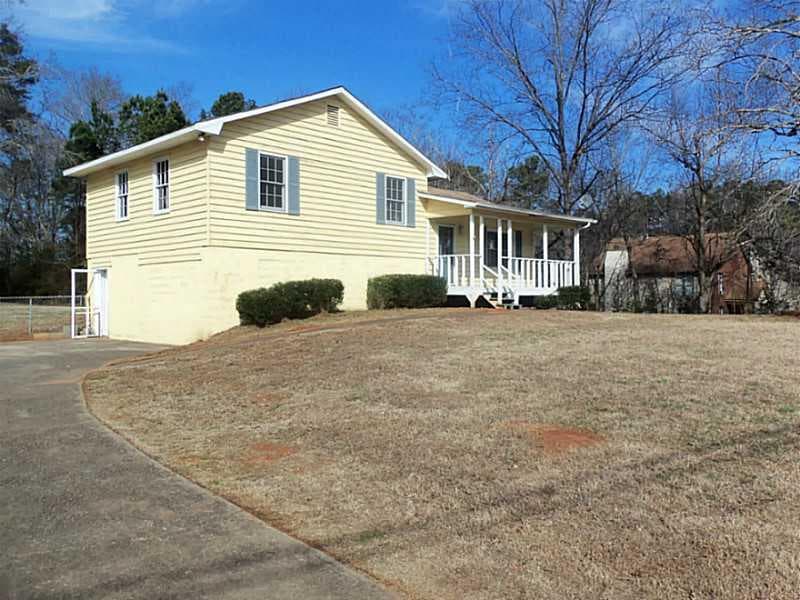 3 bedroom, 1,728 sq ft single family residence sold at 852 Palm Street, Canton, GA 30115