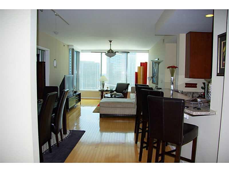 2 bedroom, 1,359 sq ft condominium sold at 3338 Peachtree Road 1908, Atlanta, GA 30326