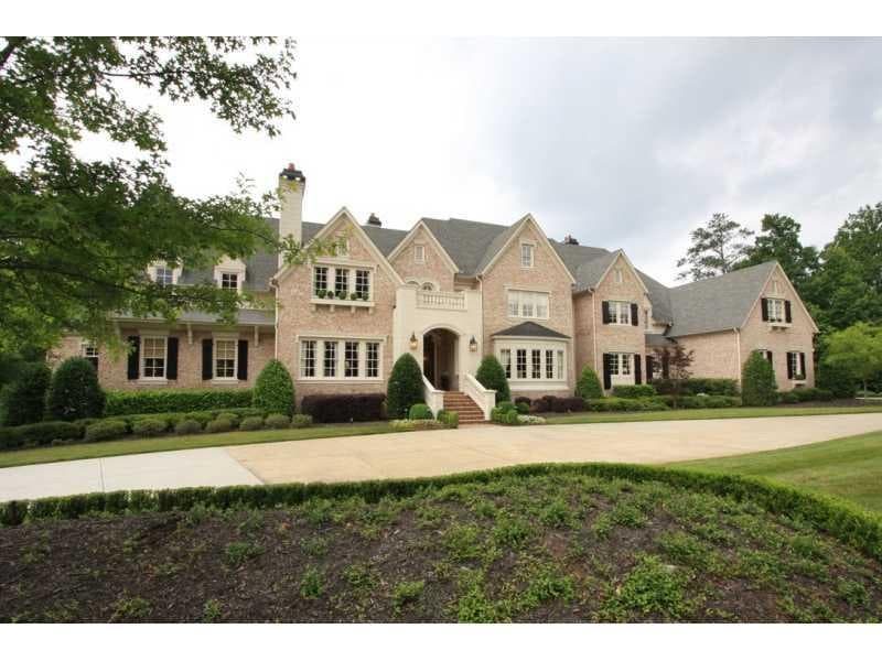 9 bedroom single family residence sold at 5000 Heatherwood Court, Roswell, GA 30075
