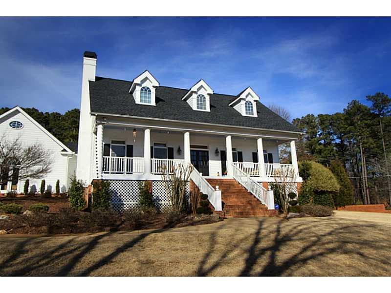 4 bedroom single family residence sold at 550 Powers Court Avenue, Alpharetta, GA 30004