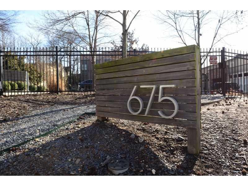 675 Greenwood Avenue 105, Atlanta, GA 30306 — most recent listing photo