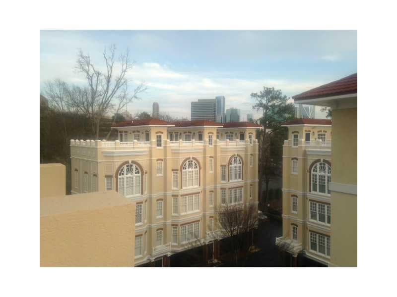 2 bedroom, 1,910 sq ft townhouse sold at 3541 Roswell Road 18, Atlanta, GA 30305