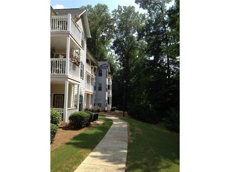 201 Streamside Drive 201, Roswell, GA 30076 — most recent listing photo