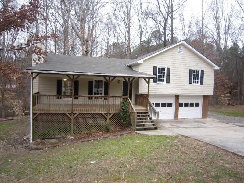 3 bedroom, 1,352 sq ft single family residence sold at 4117 Summer Wood Drive, Snellville, GA 30039