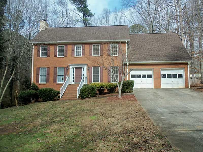 3 bedroom, 2,815 sq ft single family residence sold at 1875 DOVONSHIRE Road, Marietta, GA 30064