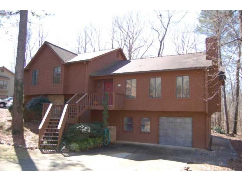 4 bedroom, 2,533 sq ft single family residence sold at 2974 Caldwell Circle, Suwanee, GA 30024