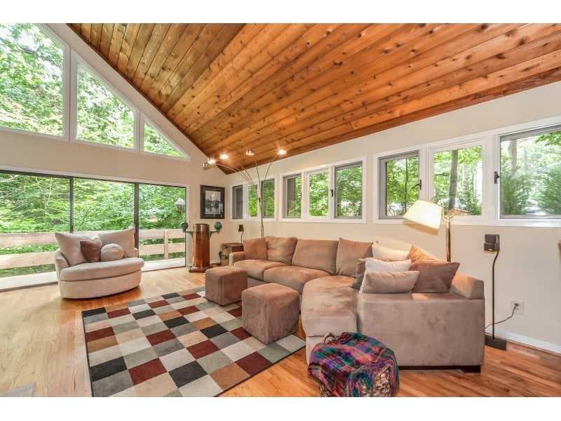 4 bedroom, 2,584 sq ft single family residence sold at 2921 Margaret Mitchell Court, Atlanta, GA 30327